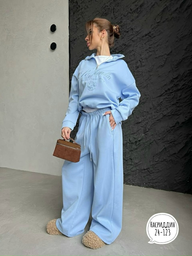 Спортивный костюм 23073062