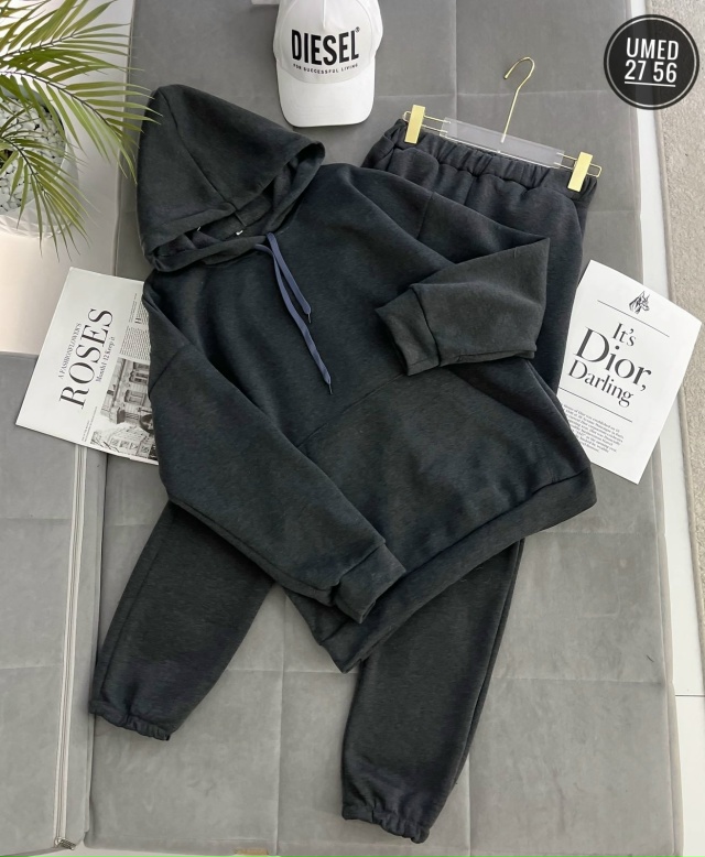 Спортивный костюм 23074337