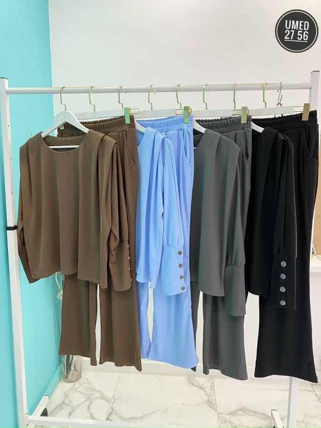 Спортивный костюм 23074236