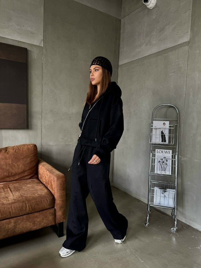 Спортивный костюм 23075940