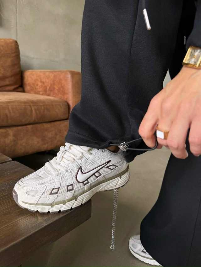 Спортивный костюм 23075940