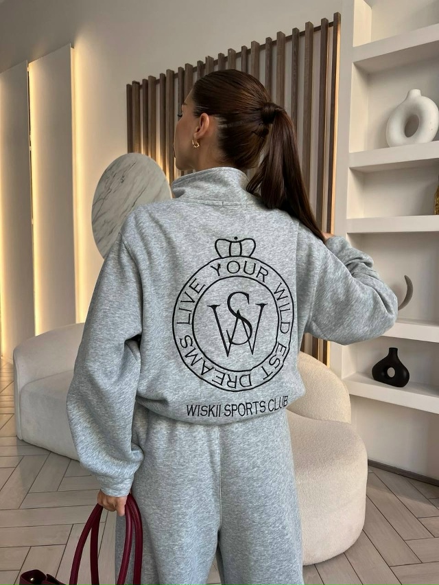 Спортивный костюм 23078406