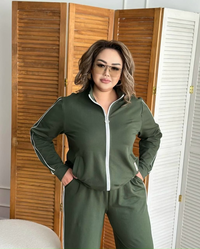 Спортивный костюм 23080296