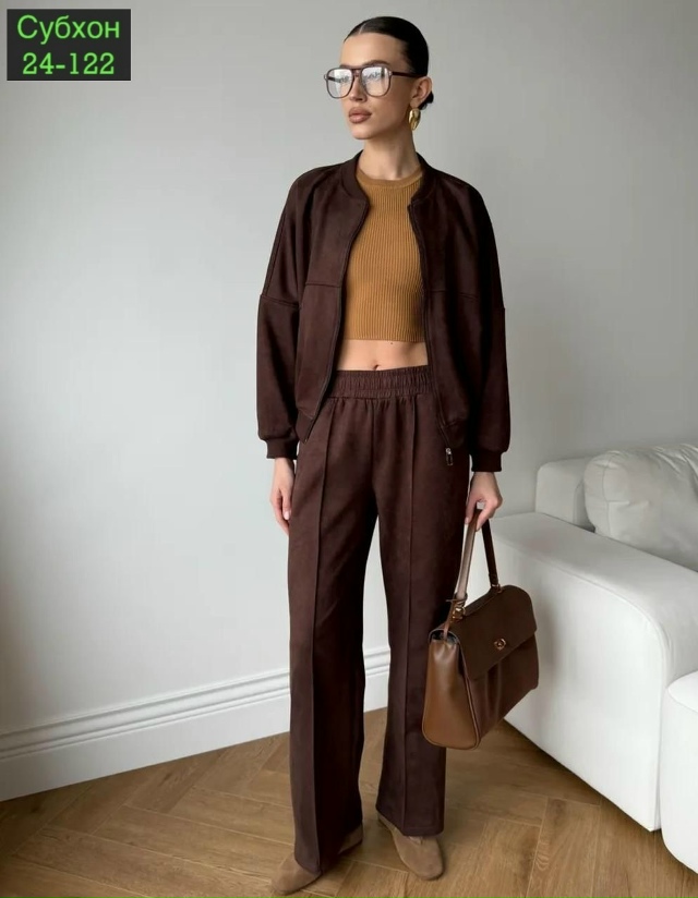 Спортивный костюм 23082433