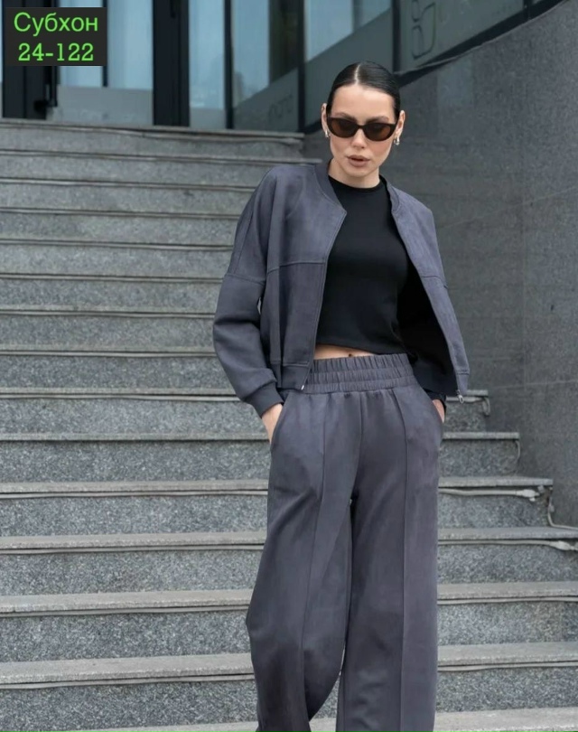 Спортивный костюм 23082433