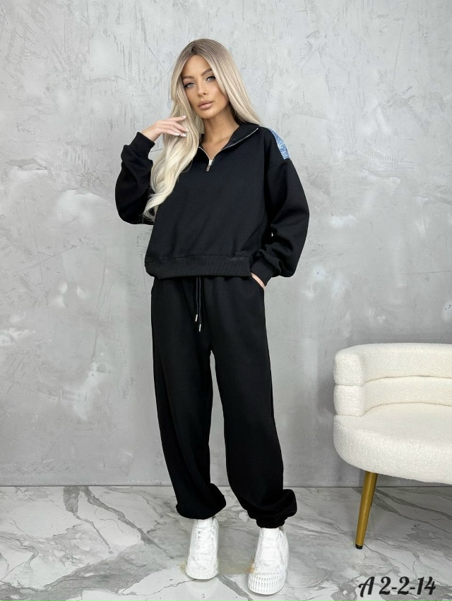 Спортивный костюм 23082587