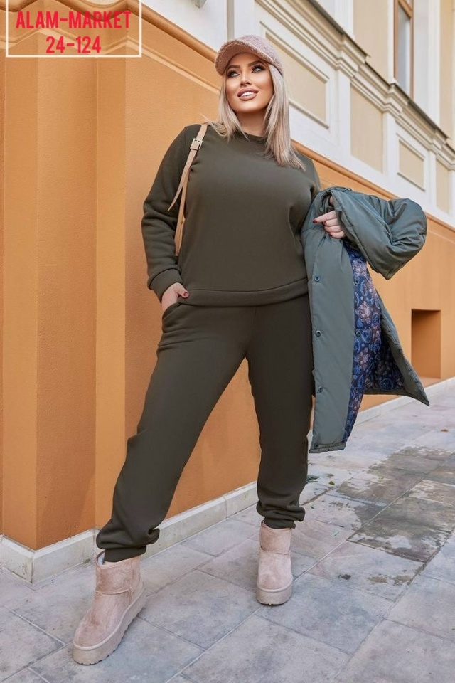 Спортивный костюм 23082596