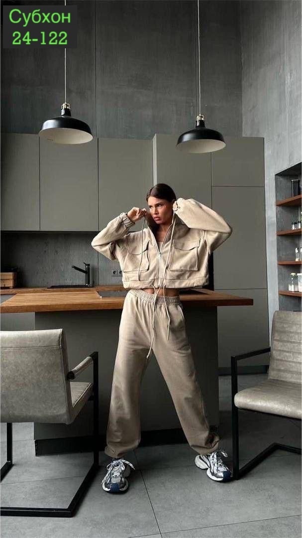 Костюм 23082979