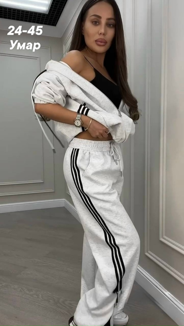 Спортивный костюм 23087995