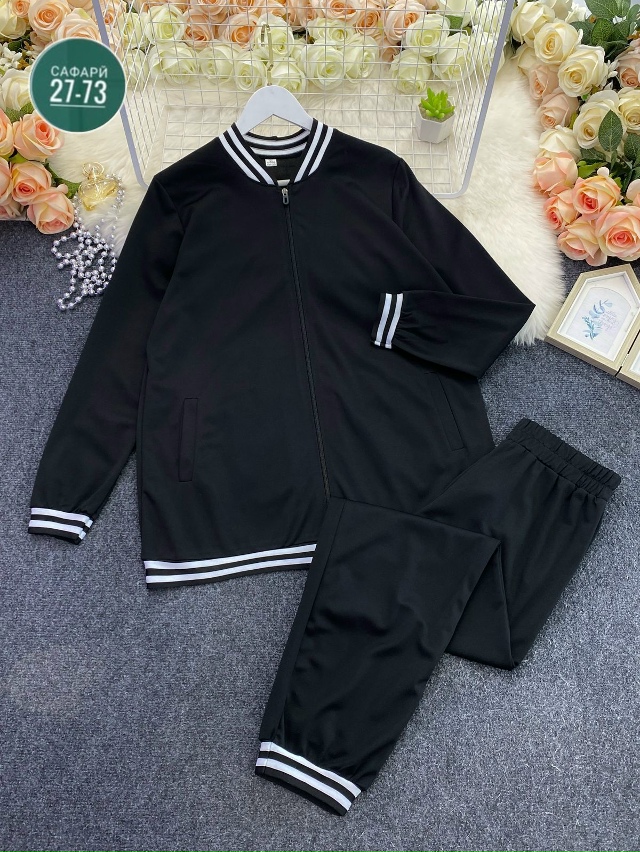 Спортивный костюм 23088256