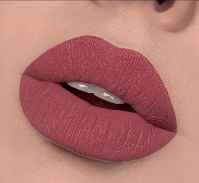 Помада 23090579