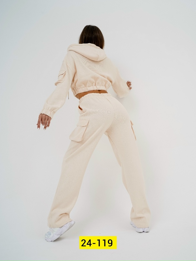 Спортивный костюм 23094725