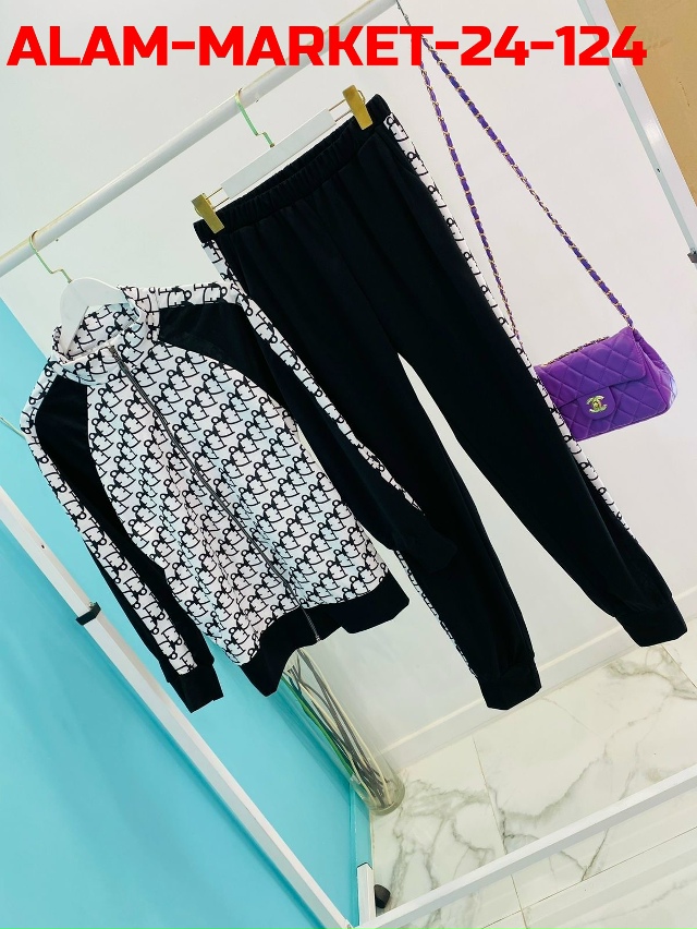 Спортивный костюм 23096850