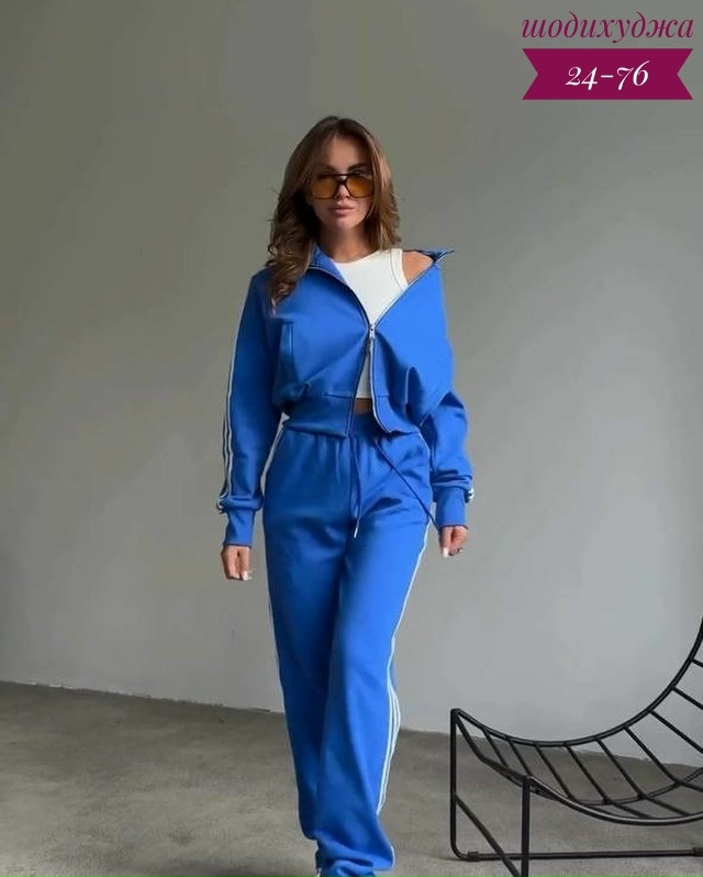 Спортивный костюм 23097268