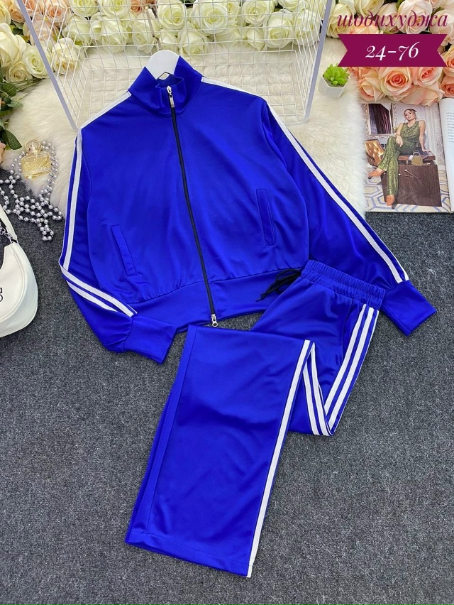 Спортивный костюм 23097268
