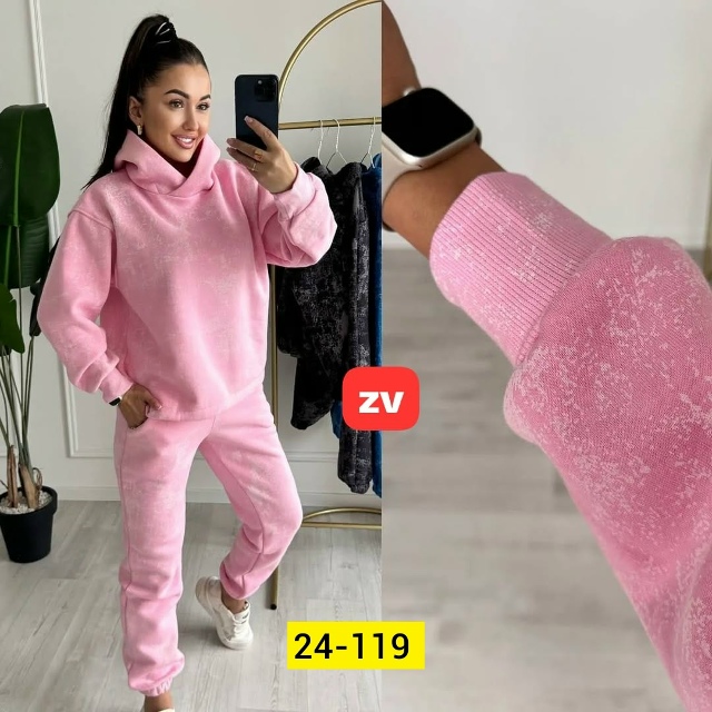 Спортивный костюм 23097341