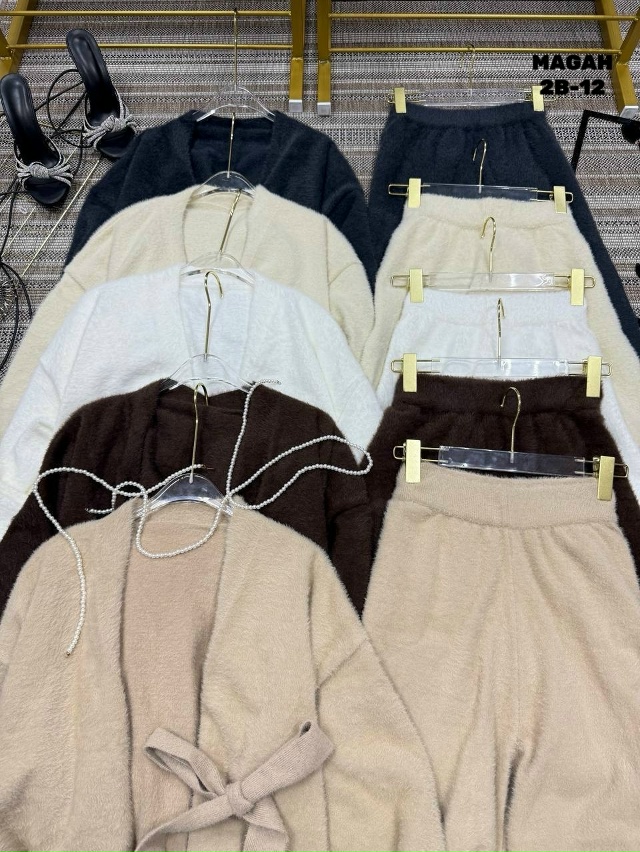 Костюм 23100504