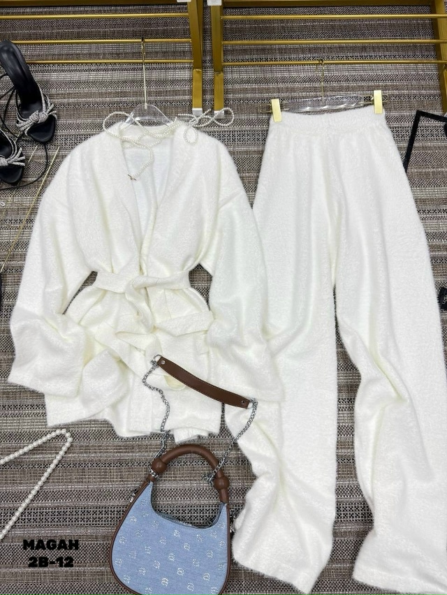 Костюм 23100504