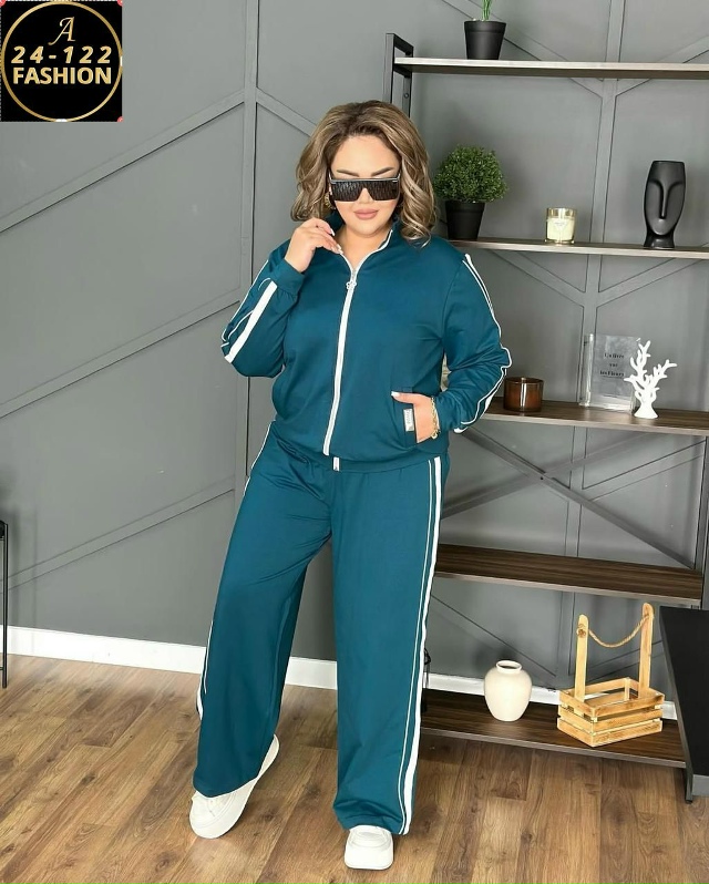 Спортивный костюм 23102873