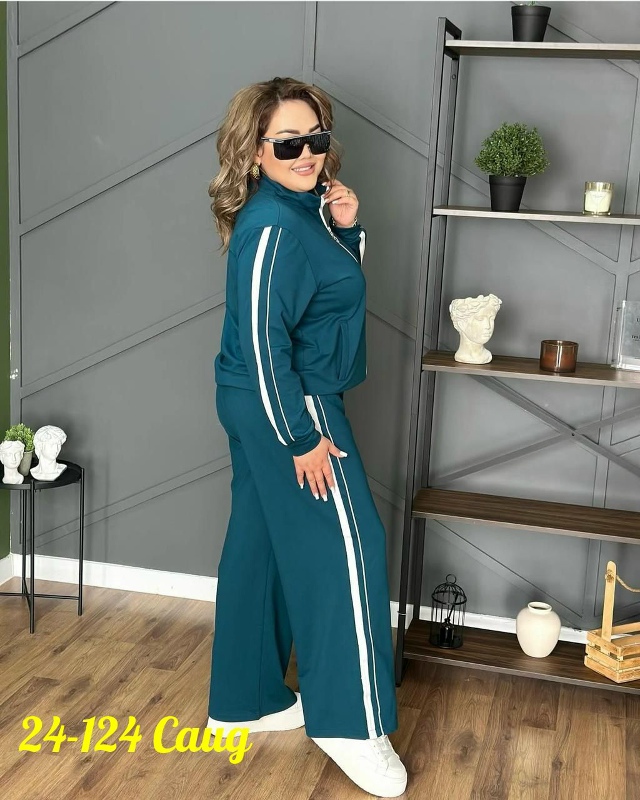 Спортивный костюм 23102792