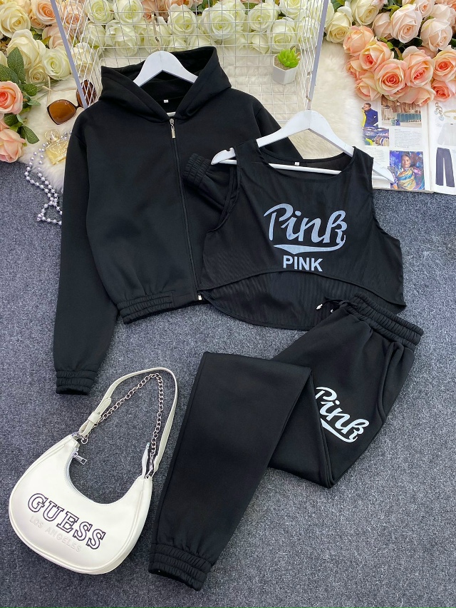 Спортивный костюм 23103227