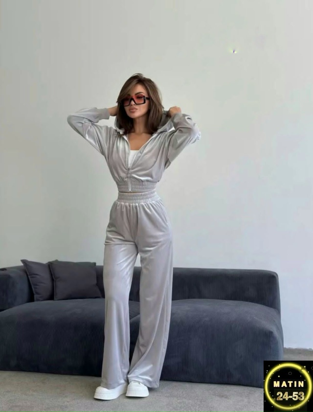 Костюм 23104836