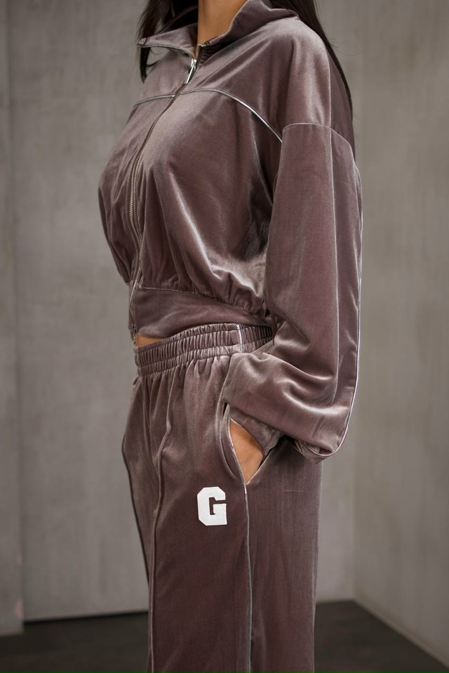 Спортивный костюм 23106593