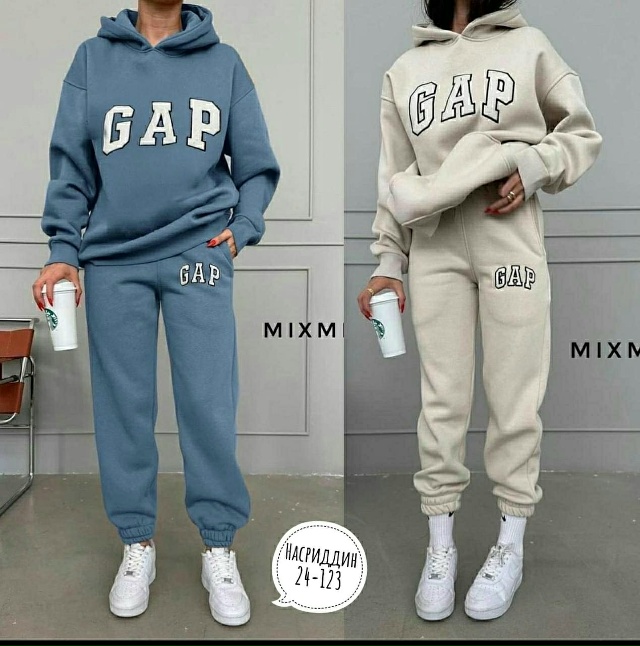 Спортивный костюм 23106453