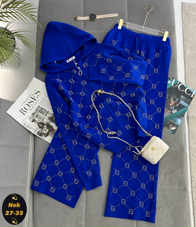 Спортивный костюм 23106855