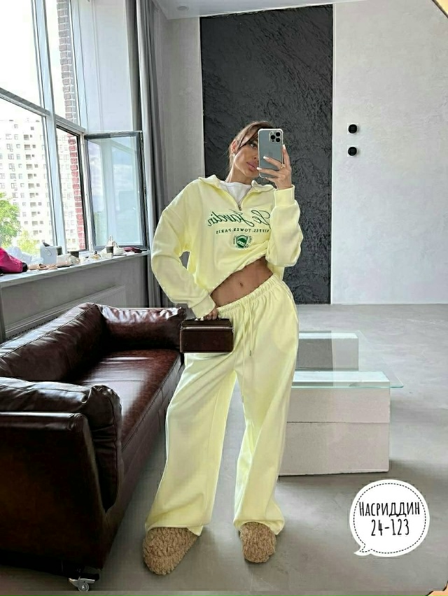 Спортивный костюм 23106454