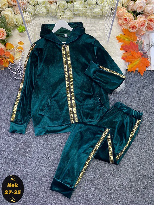 Костюм 23107699