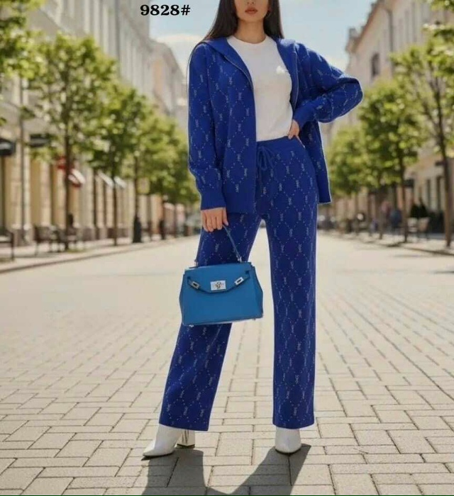 Костюм 23108622