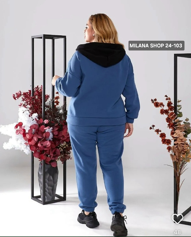 Спортивный костюм 23108455