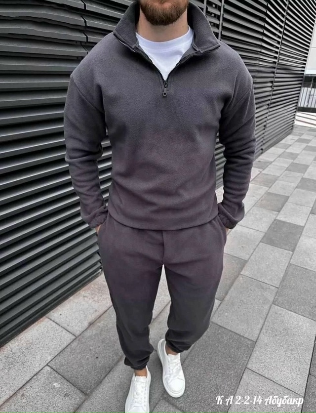 Спортивный костюм 23108291