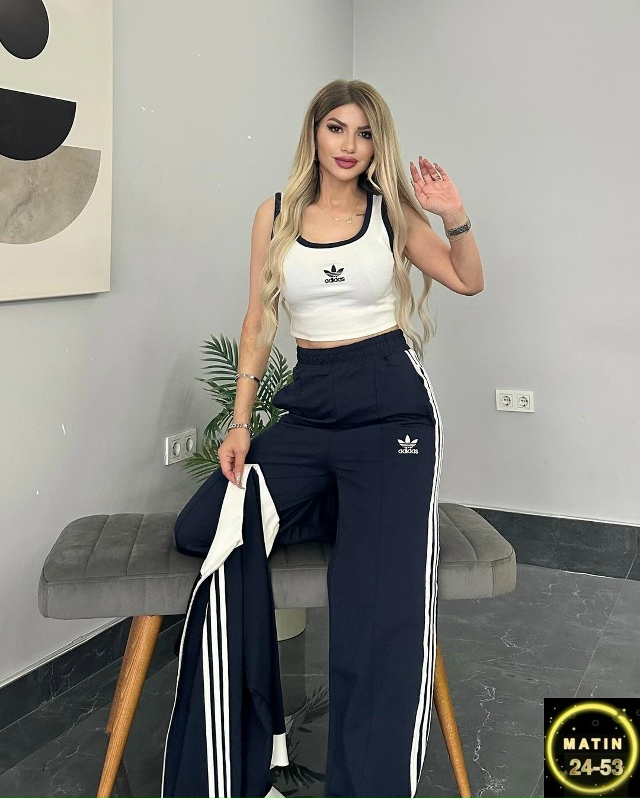 Спортивный костюм 23110287