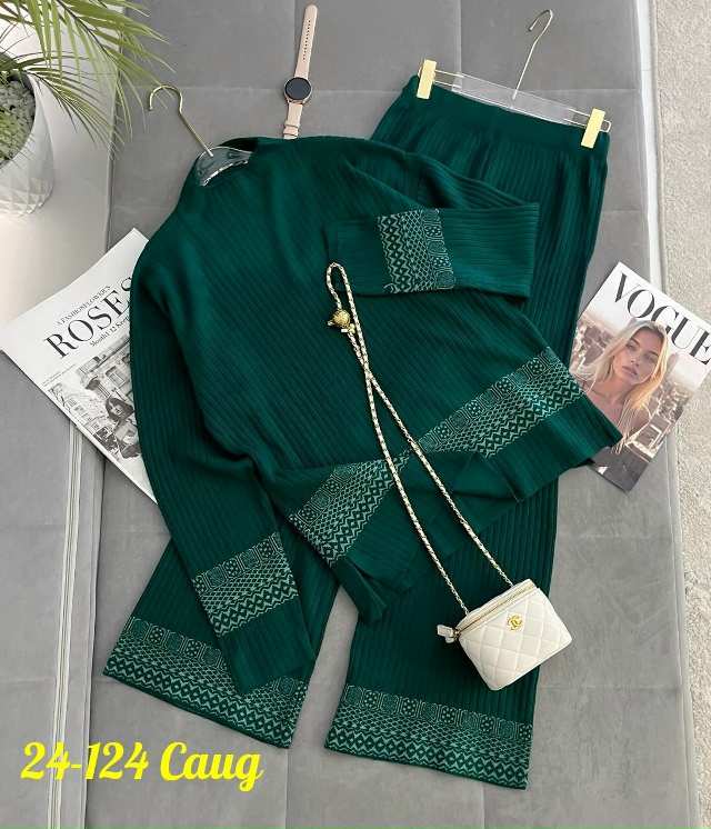 Костюм 23114245