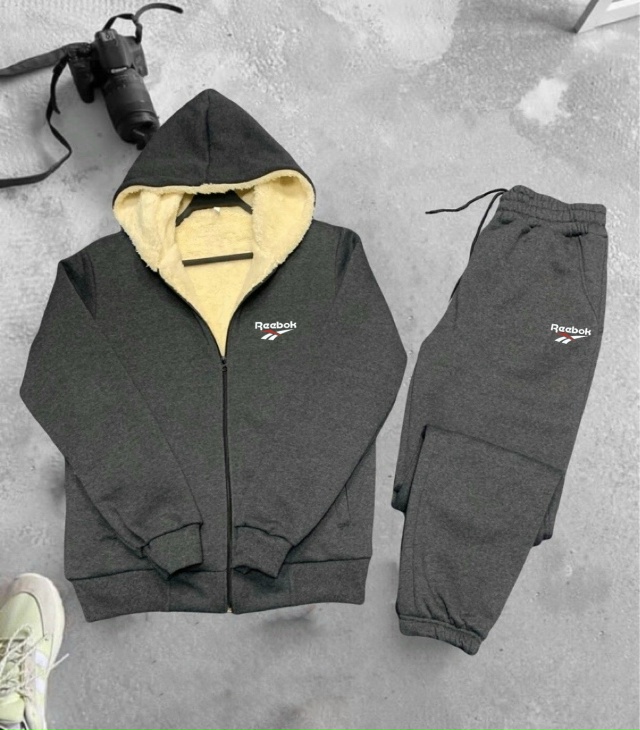 Спортивный костюм 23114161