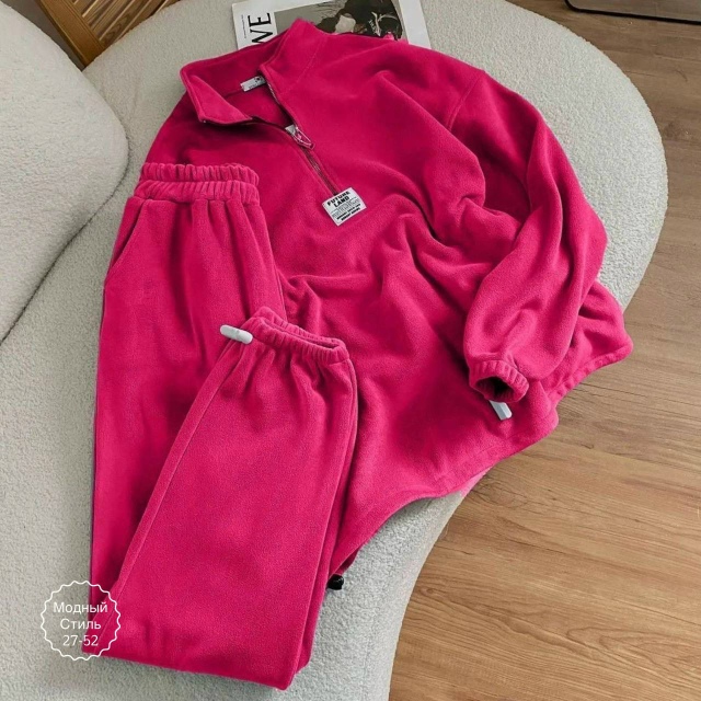 Спортивный костюм 23114812