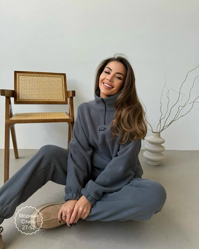 Спортивный костюм 23114812