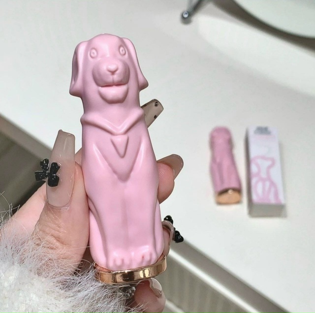 Бальзам для губ 23116314