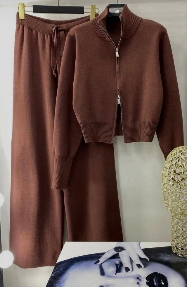 Костюм 23117696