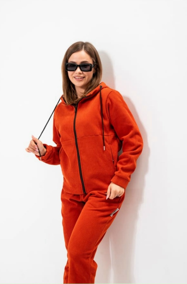 Спортивный костюм 23118416