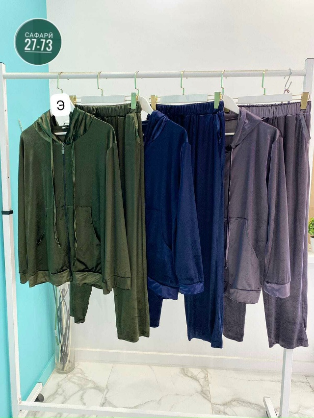 Спортивный костюм 23120071