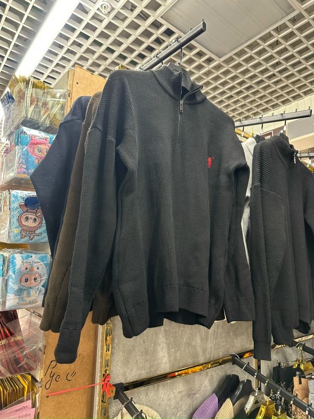 Свитер 23119680