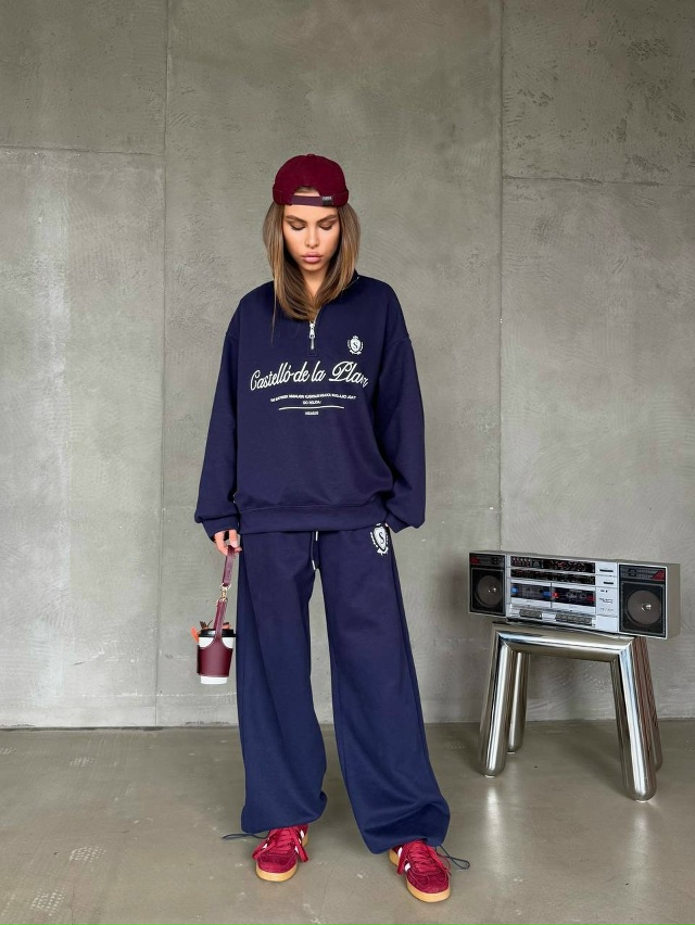 Спортивный костюм 23120957