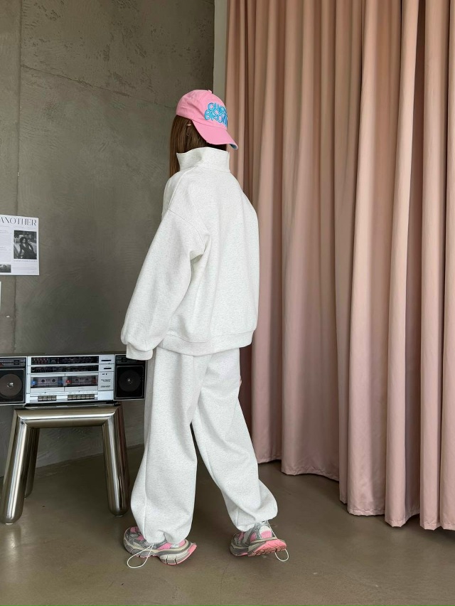 Спортивный костюм 23120958