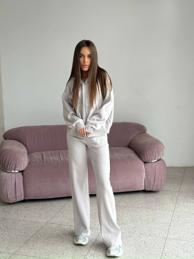 Спортивный костюм 23120931