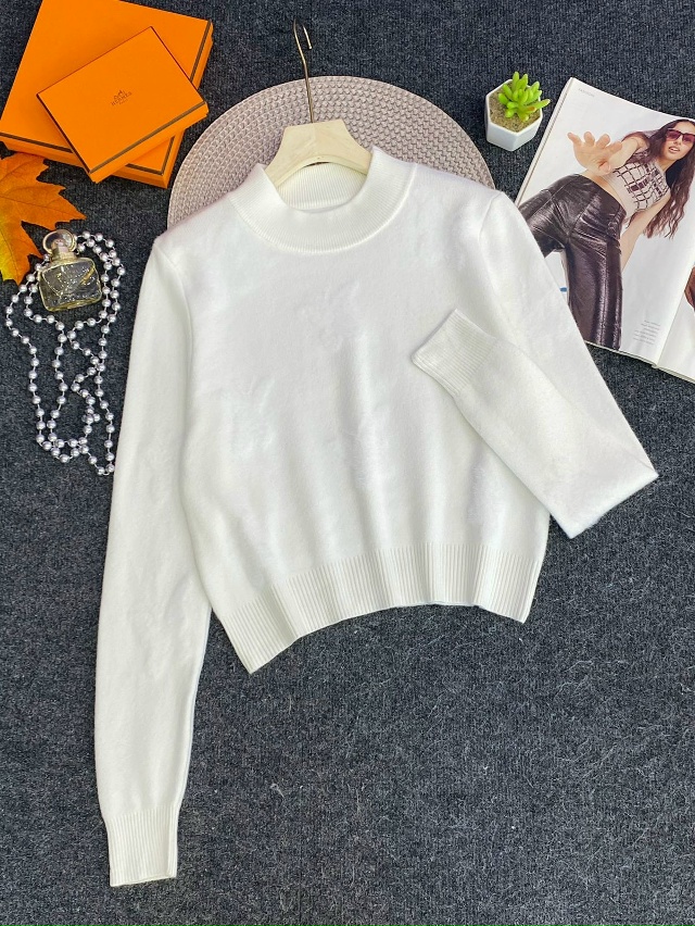 Свитер 23126011