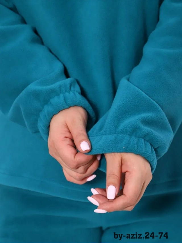 Спортивный костюм 23125326