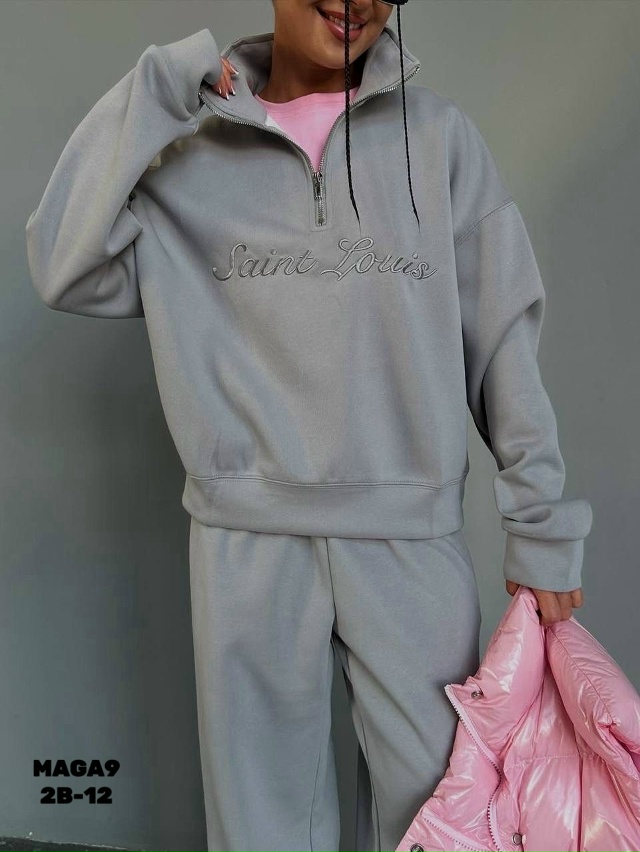 Спортивный костюм 23127195